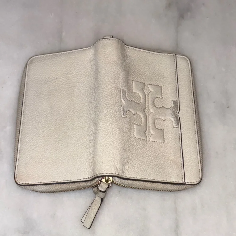 Tory Burch Wallet Leather Full Zip Logo Pebbled Embossed Continental Wallet